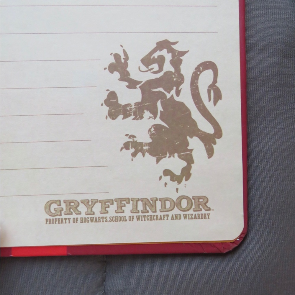 Howler notebook - Picture 5 of 8